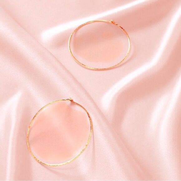 Stella & Dot Gold Hammered Wire Hoop Earrings Large EUC - Picture 5 of 10